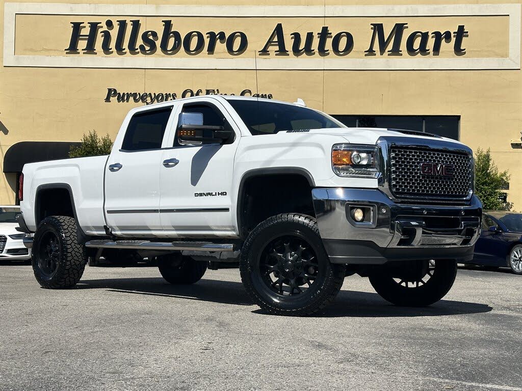2017 GMC Sierra 2500HD Denali
