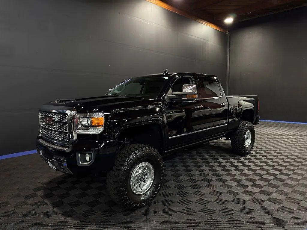 2018 GMC Sierra 2500HD Denali