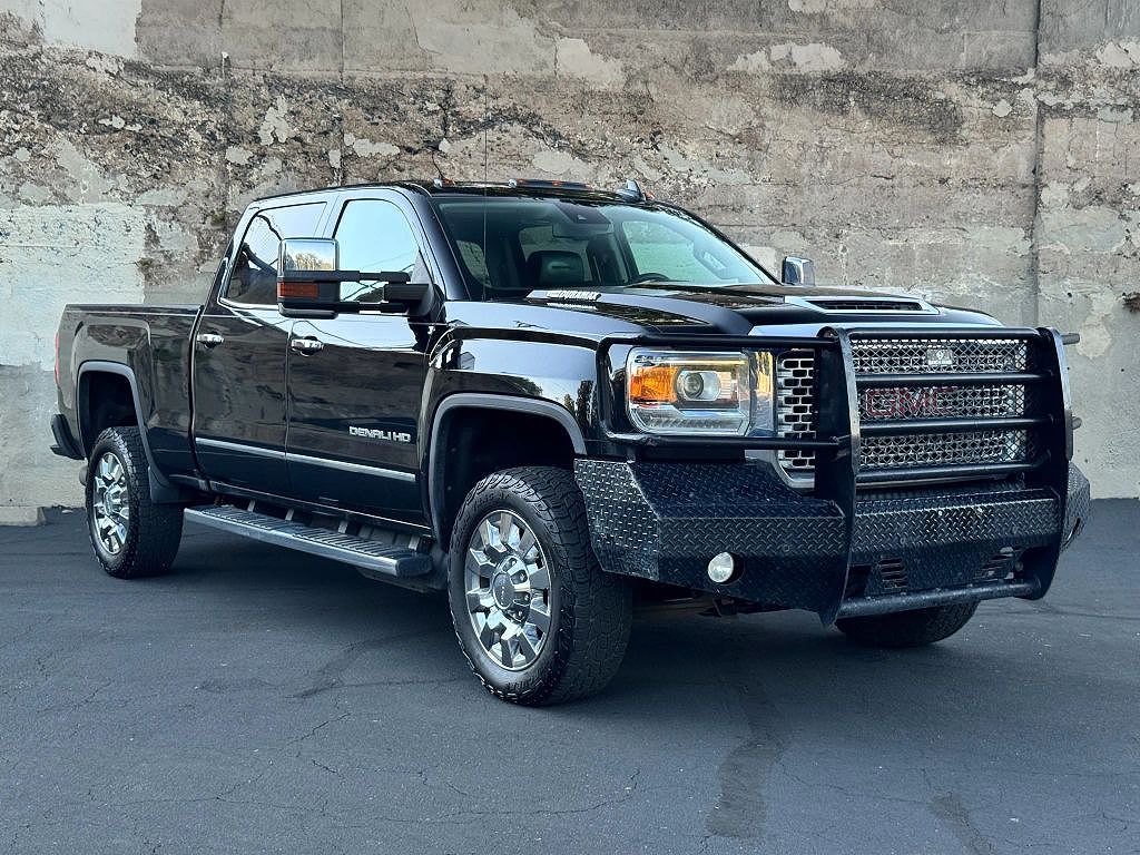 2017 GMC Sierra 2500HD Denali