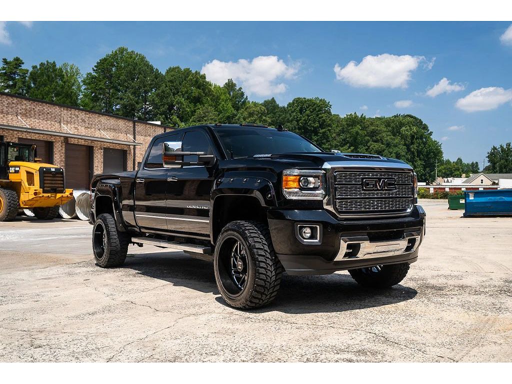 2018 GMC Sierra 2500HD Denali