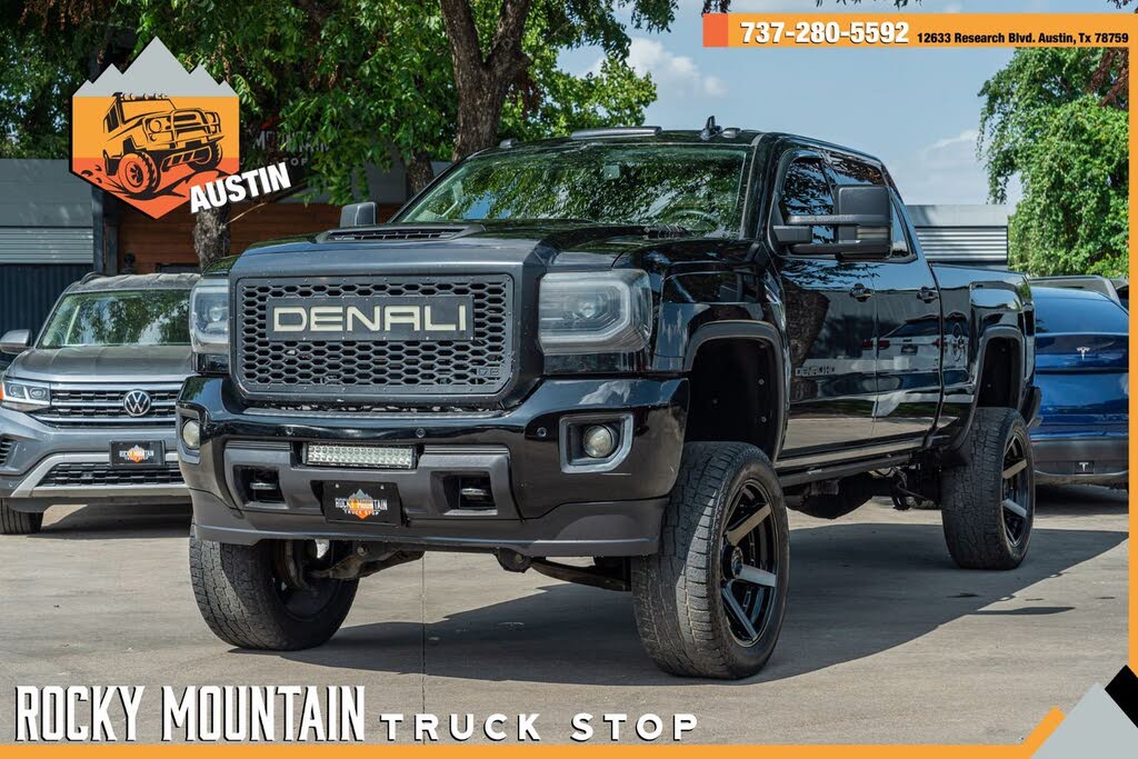 2018 GMC Sierra 2500HD Denali CREW CAB 4X4 W/ UPGRADES / ALLISON / LOADED