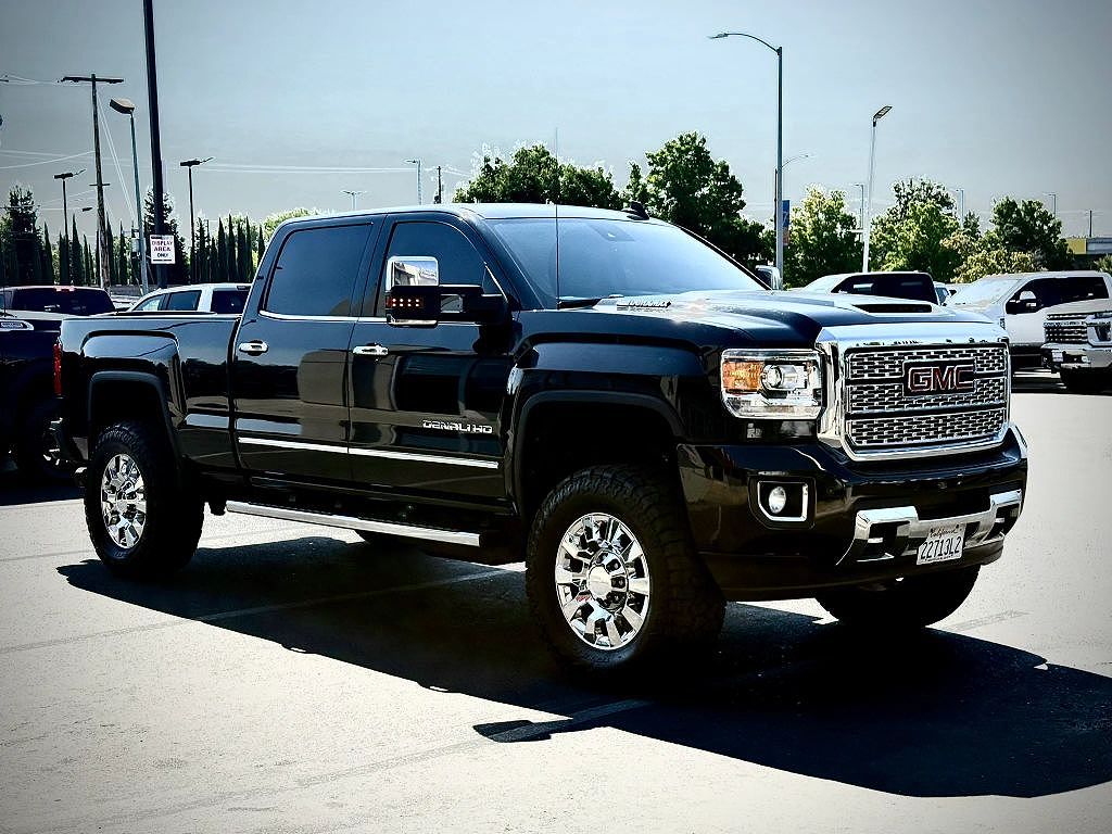 2018 GMC Sierra 2500HD Denali