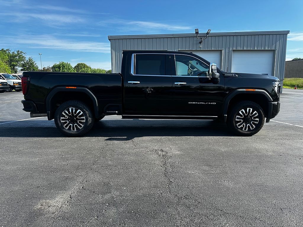 2025 GMC Sierra 2500HD Denali Ultimate