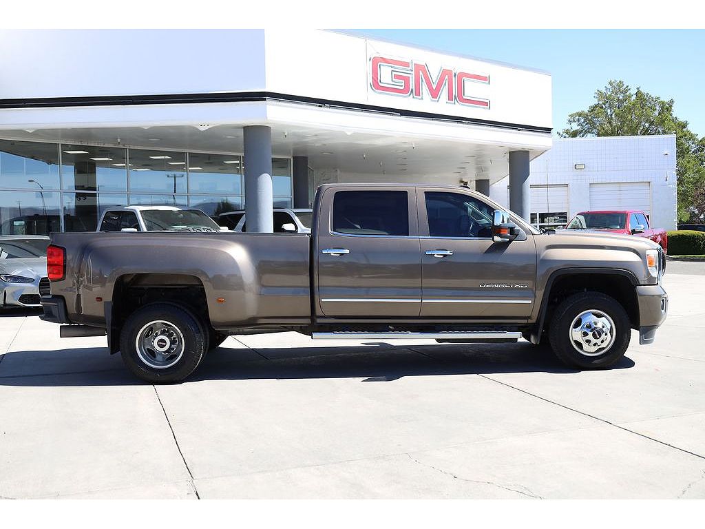 2015 GMC Sierra 3500 HD Denali