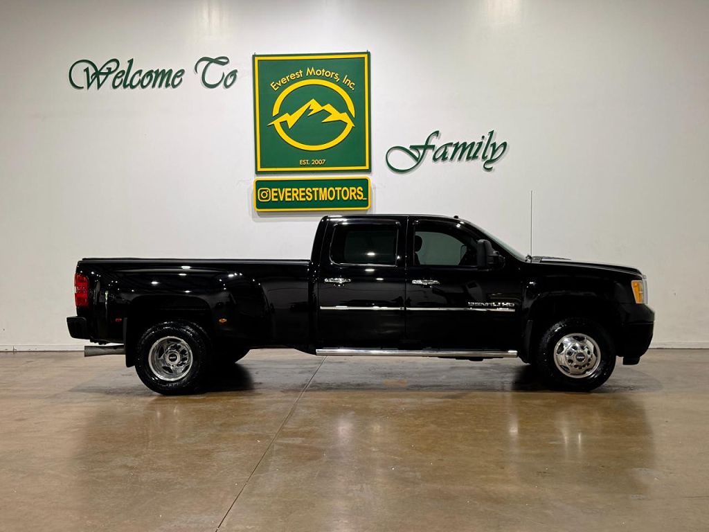 2011 GMC Sierra 3500HD Denali