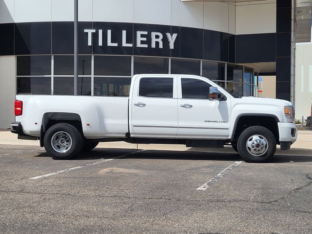 2016 GMC Sierra 3500HD Denali