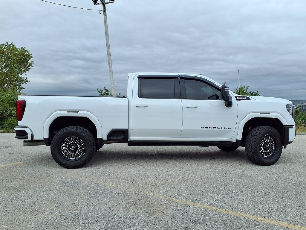 2024 GMC Sierra 2500HD Denali