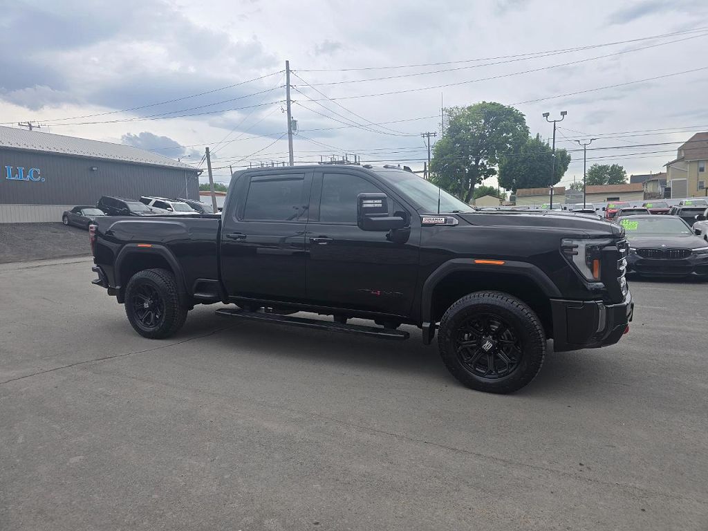 2024 GMC Sierra 3500HD AT4