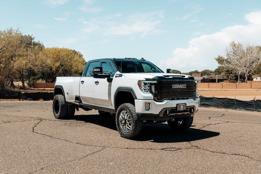 2023 GMC Sierra 3500HD Denali