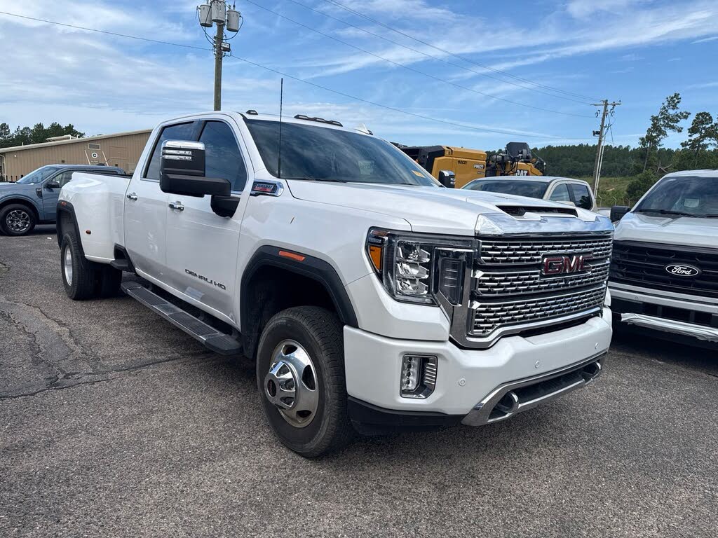 2023 GMC Sierra 3500 HD Denali