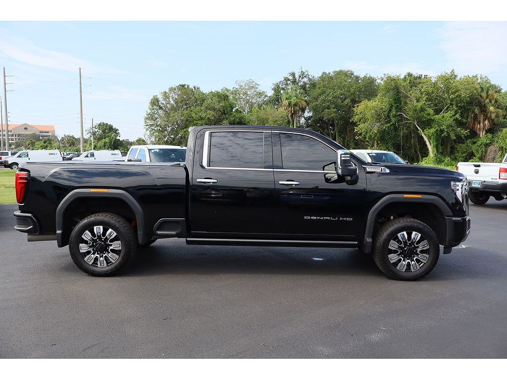 2024 GMC Sierra 3500HD Denali
