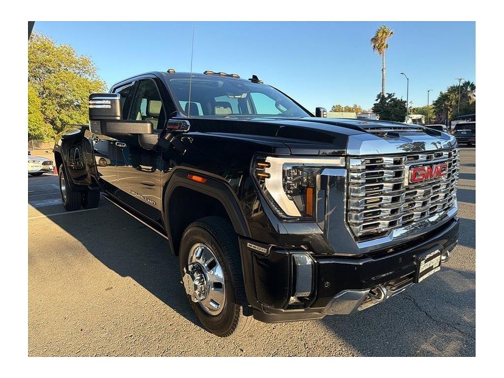 2024 GMC Sierra 3500HD Denali