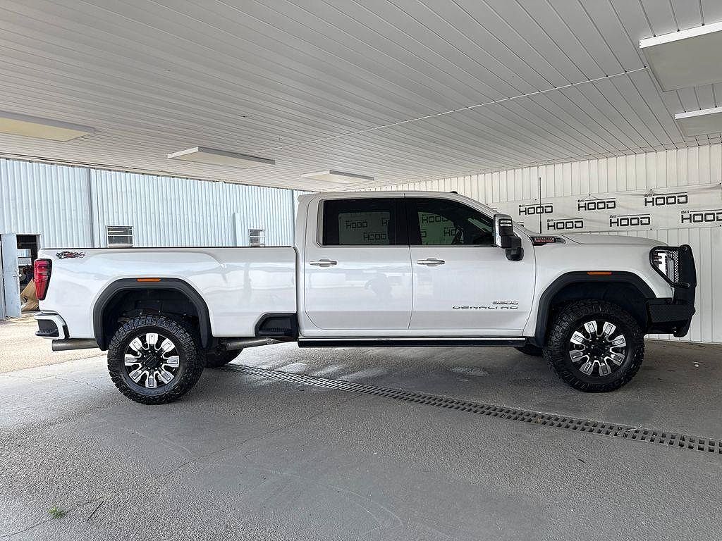 2024 GMC Sierra 3500HD Denali