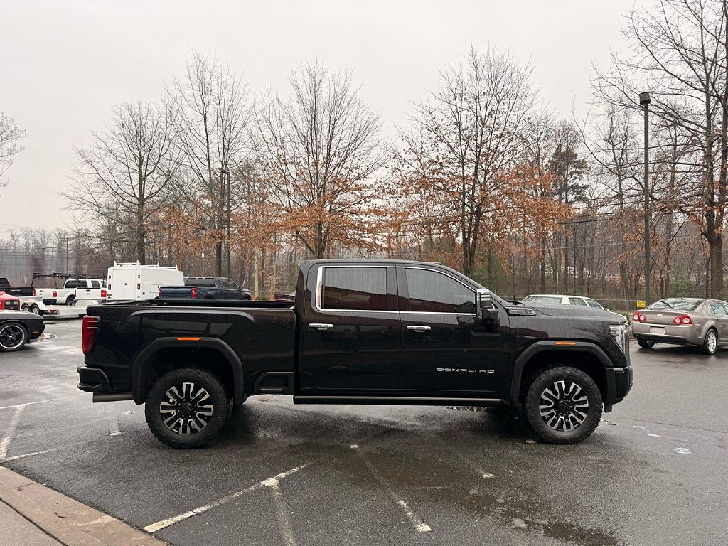 2024 GMC Sierra 3500HD Denali Ultimate