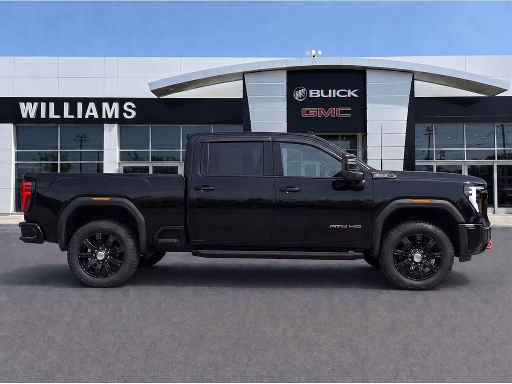 2025 GMC Sierra 2500 HD AT4