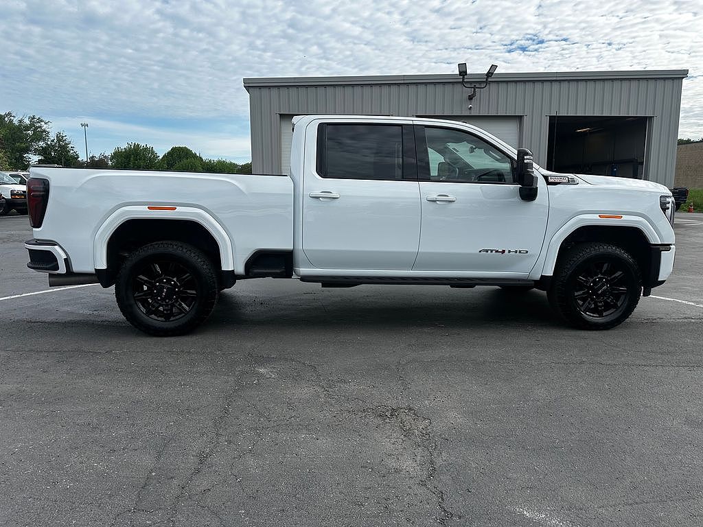 2025 GMC Sierra 2500 HD AT4