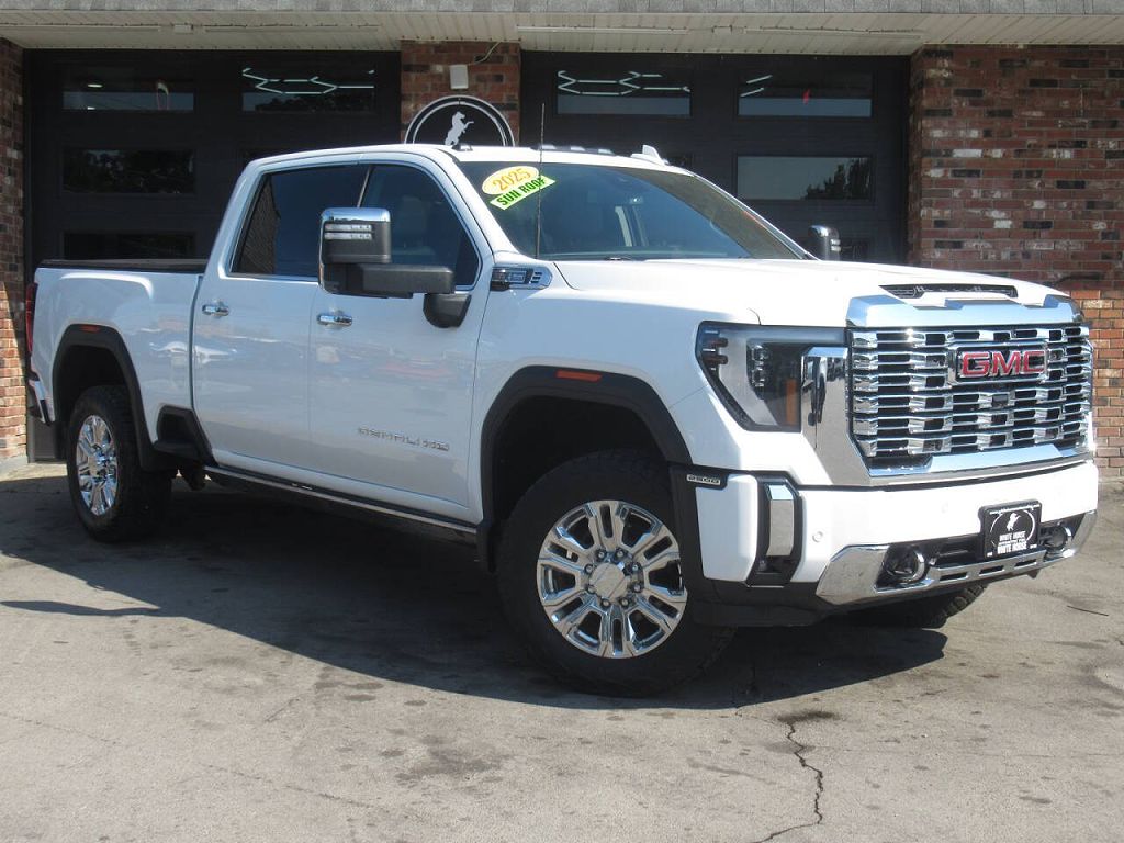 2025 GMC Sierra 2500HD Denali