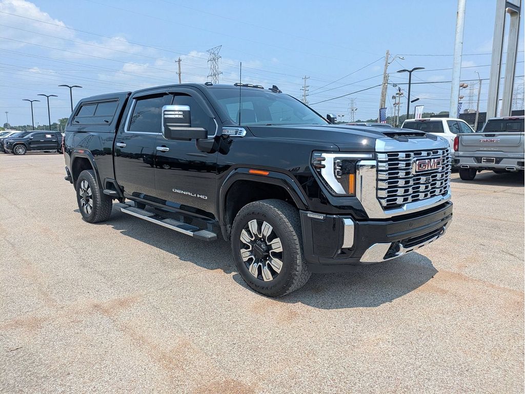 2025 GMC Sierra 2500HD Denali