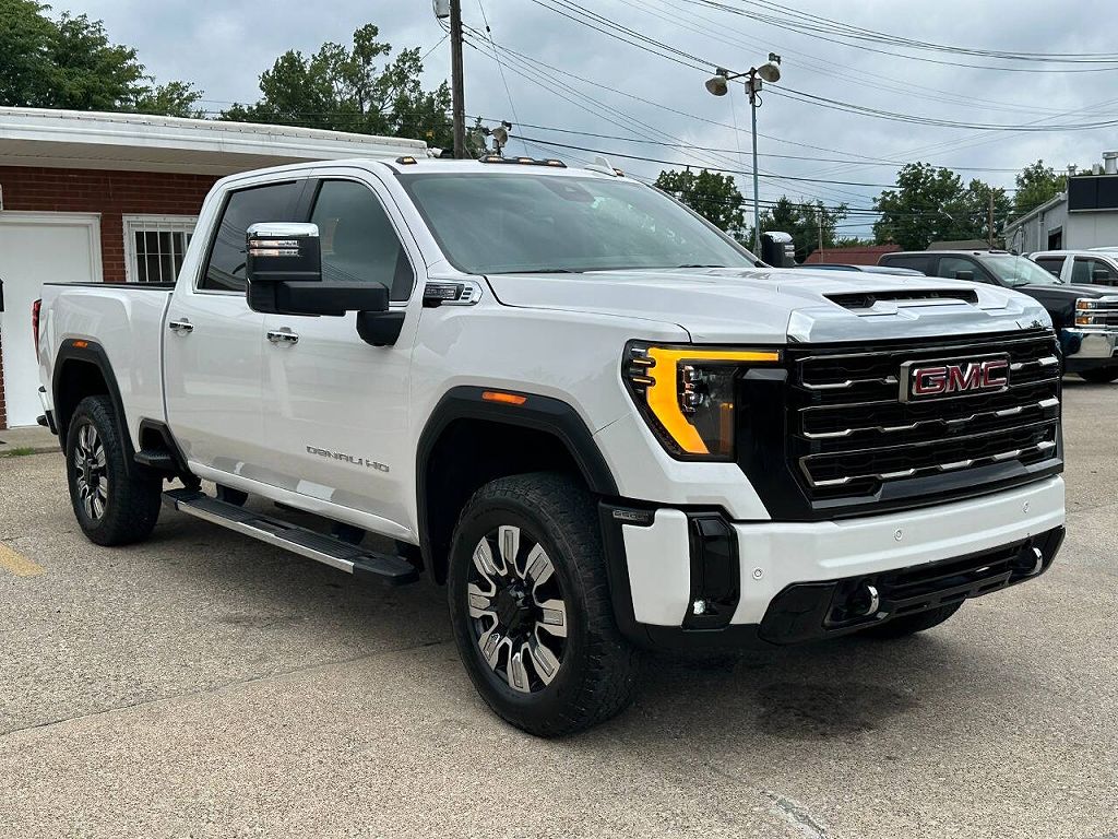 2025 GMC Sierra 2500HD Denali