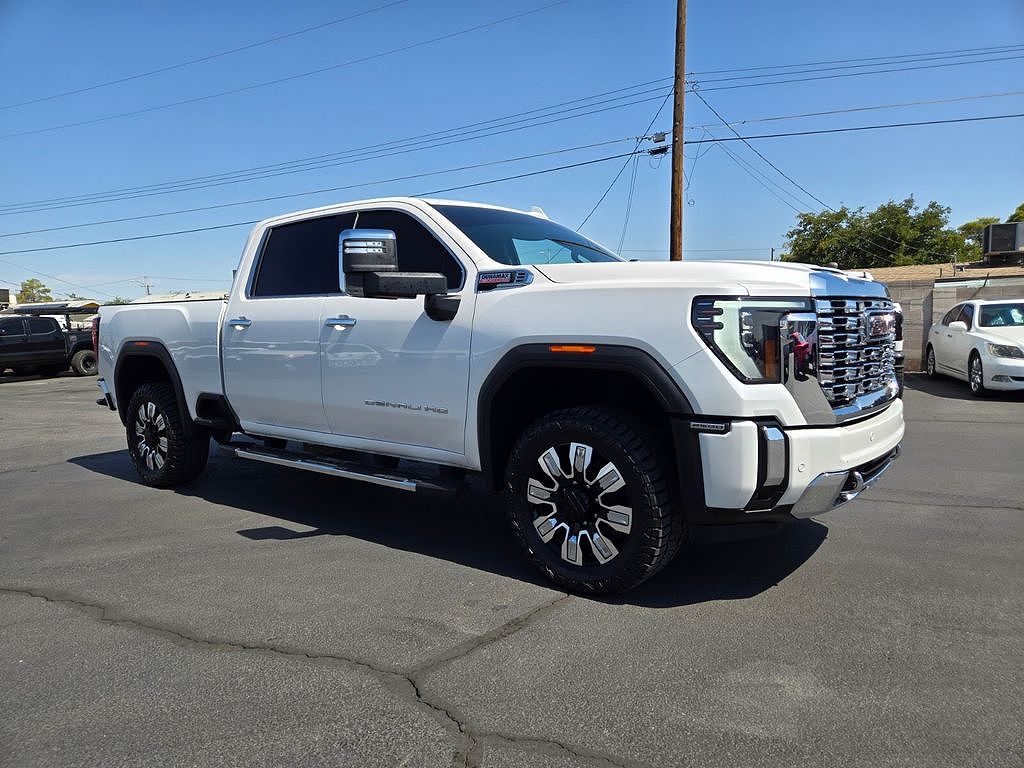 2025 GMC Sierra 2500HD Denali