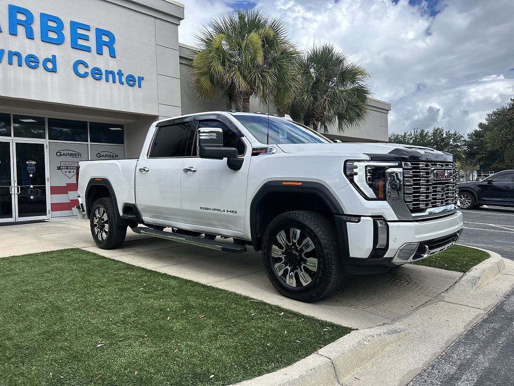 2025 GMC Sierra 2500HD Denali