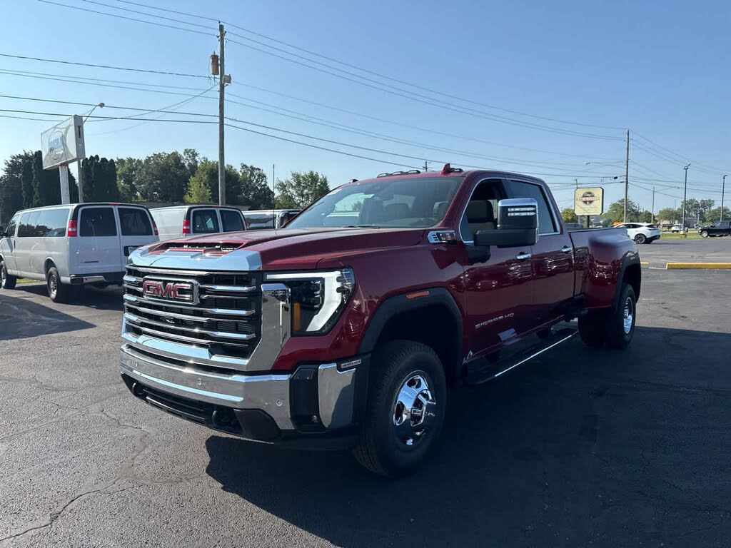 2026 GMC Sierra 3500 SLT