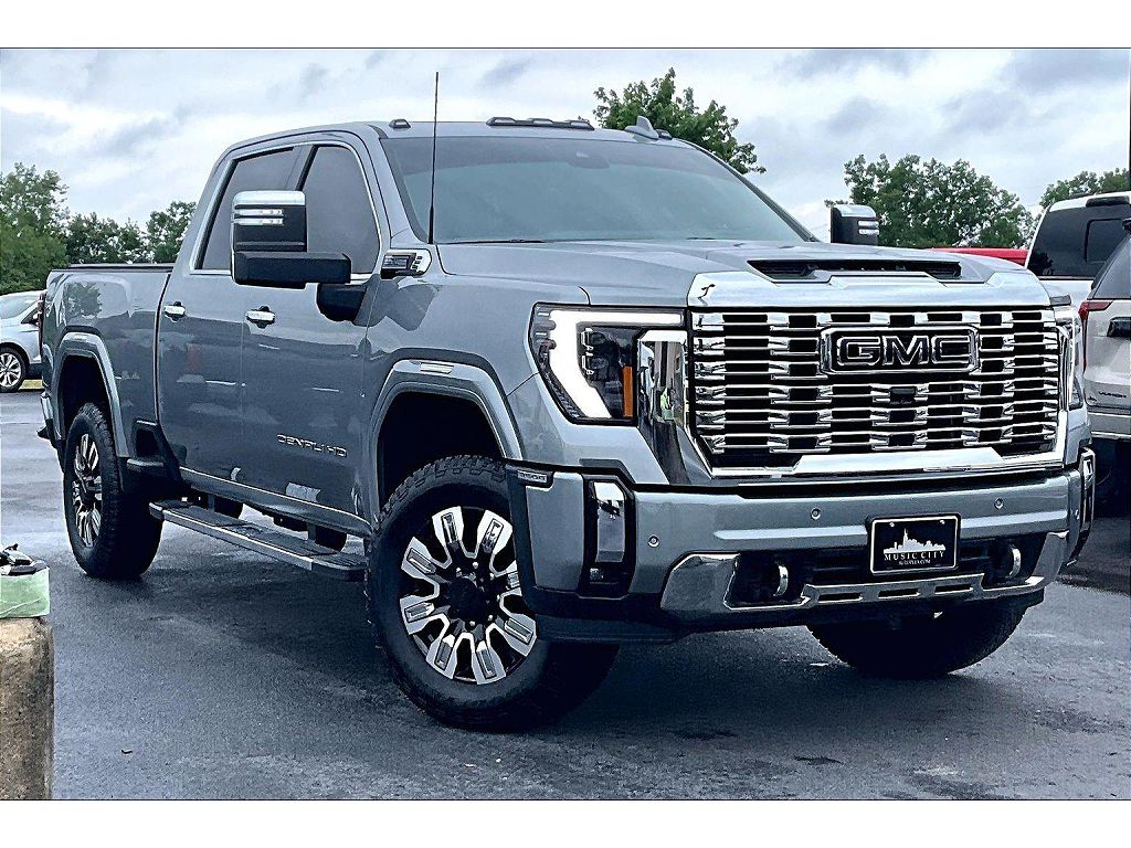 2025 GMC Sierra 3500HD Denali