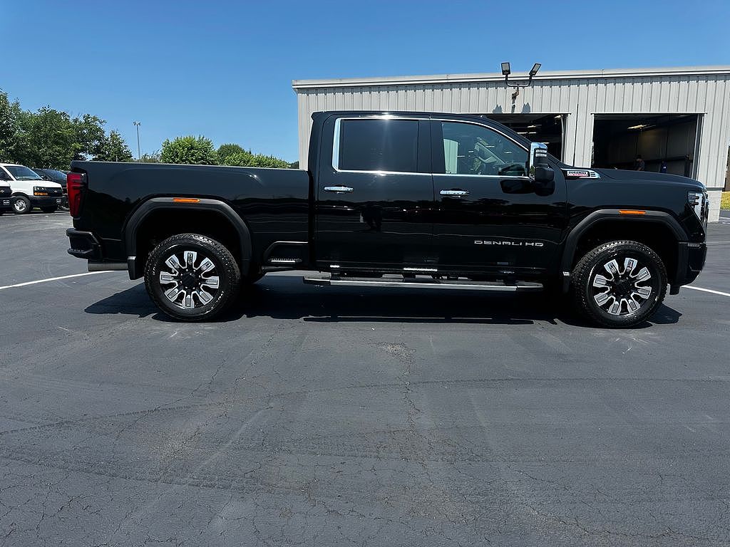 2026 GMC Sierra 3500HD Denali