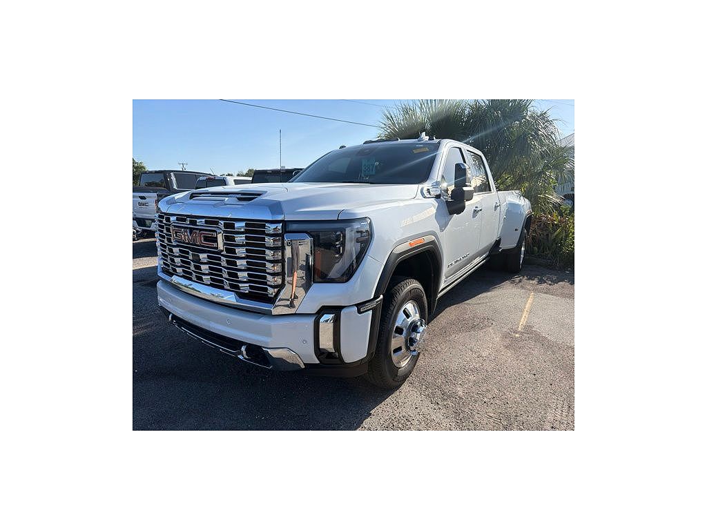 2025 GMC Sierra 3500HD Denali