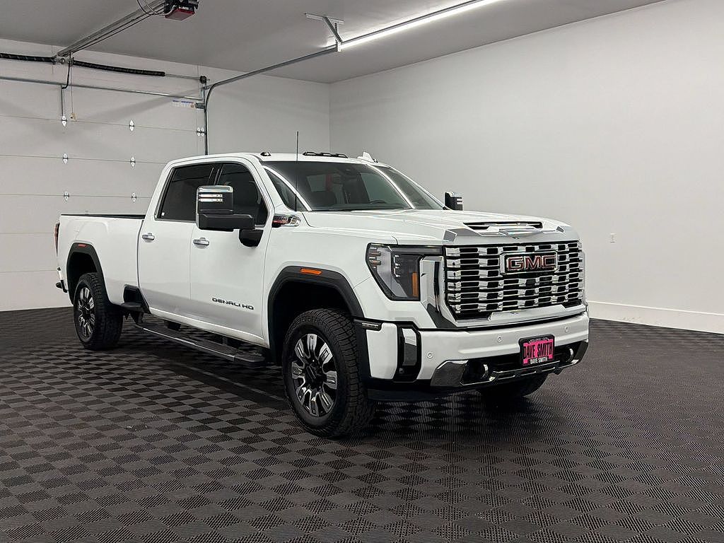 2025 GMC Sierra 3500HD Denali