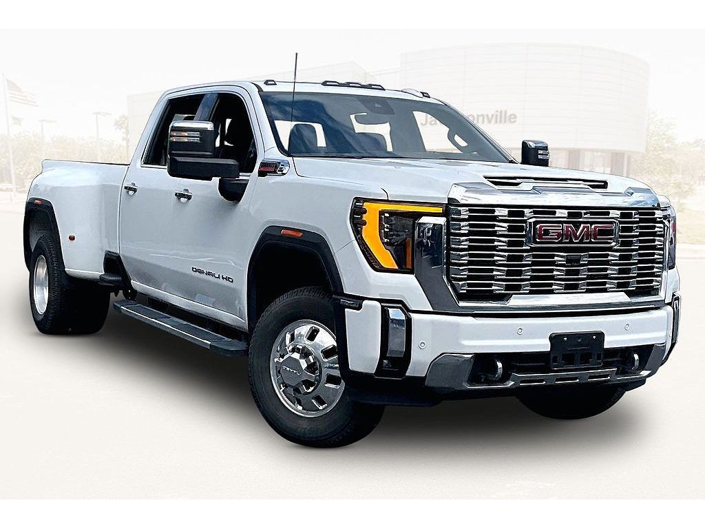 2025 GMC Sierra 3500HD Denali
