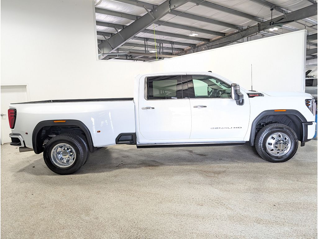 2026 GMC Sierra 3500HD Denali