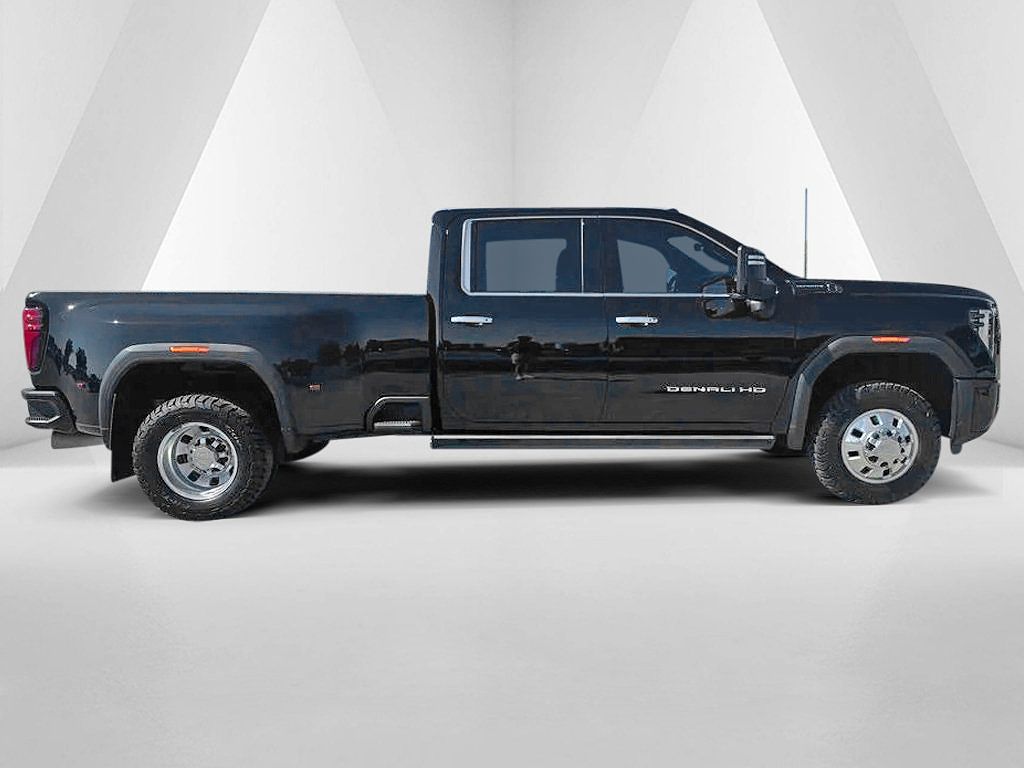 2025 GMC Sierra 3500HD Denali Ultimate