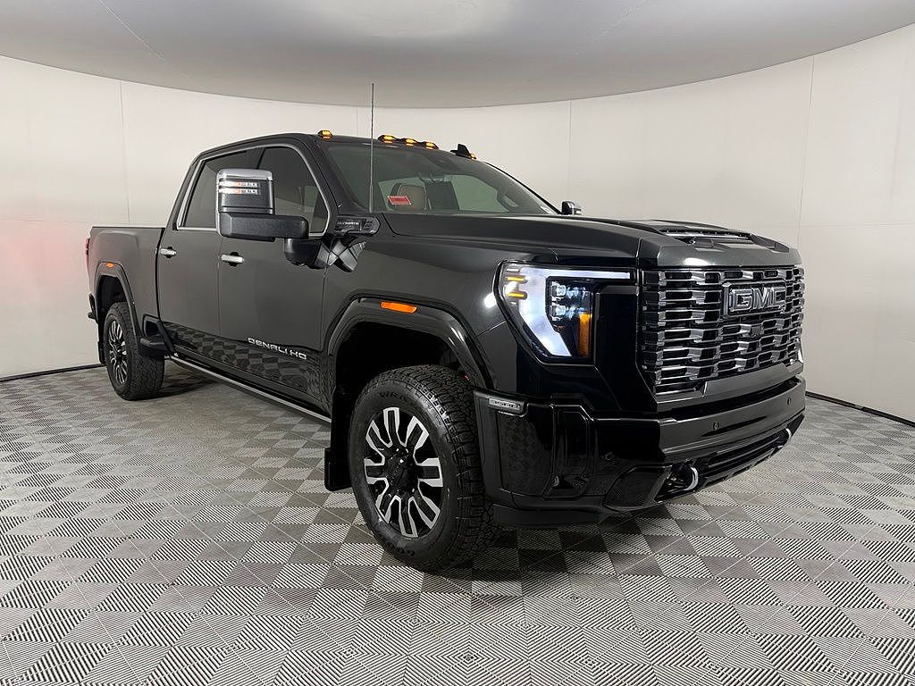 2025 GMC Sierra 3500HD Denali Ultimate