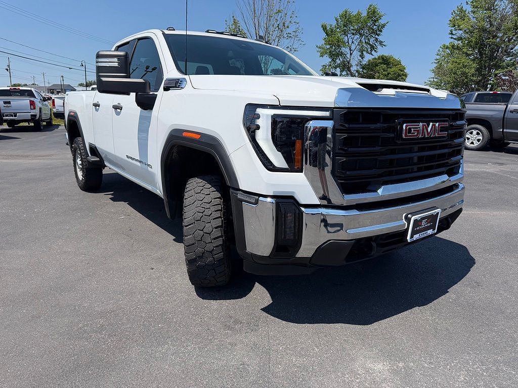 2024 GMC Sierra 2500HD Pro Double Cab 4WD SB