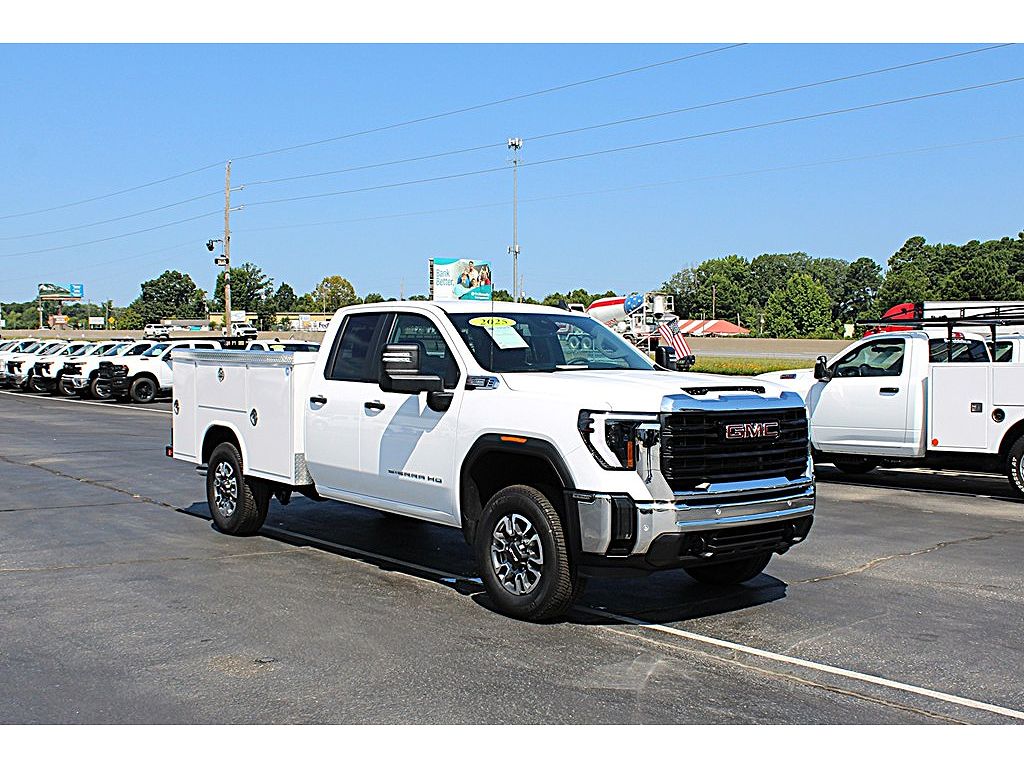 2025 GMC Sierra 3500HD Pro