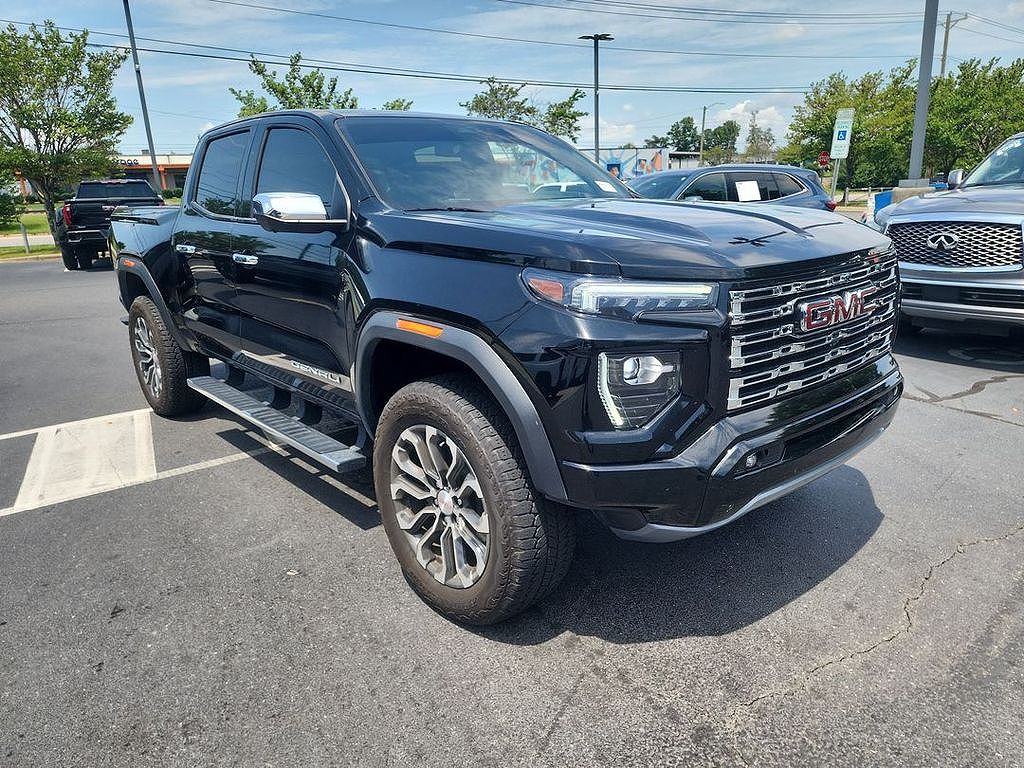 2025 GMC Canyon Denali