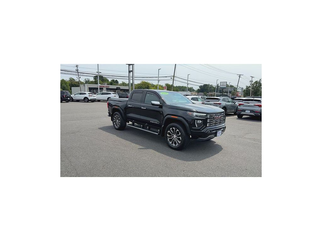2025 GMC Canyon Denali
