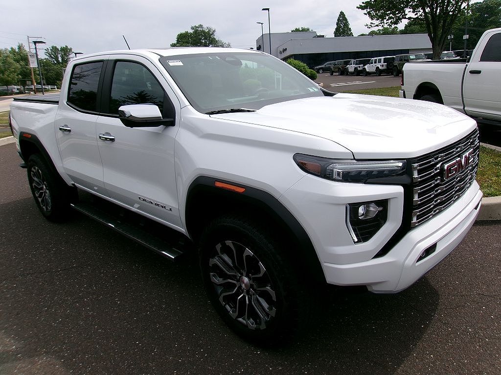 2025 GMC Canyon Denali