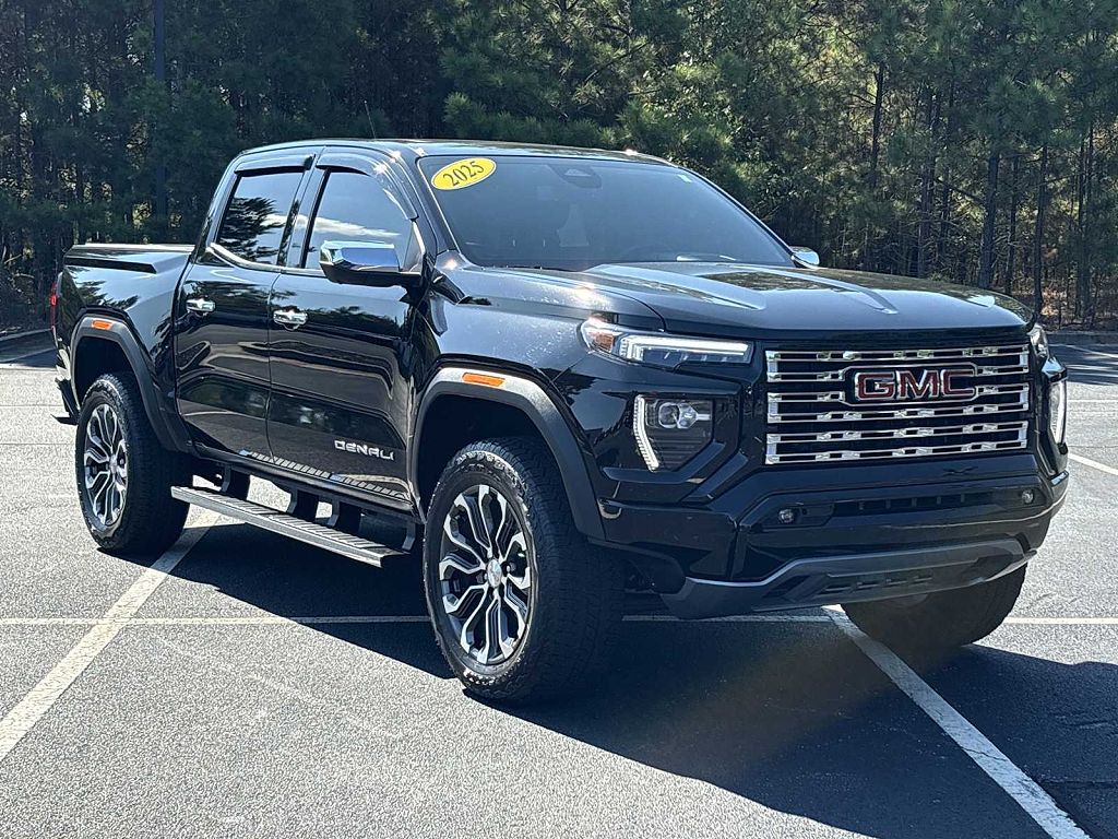 2025 GMC Canyon Denali