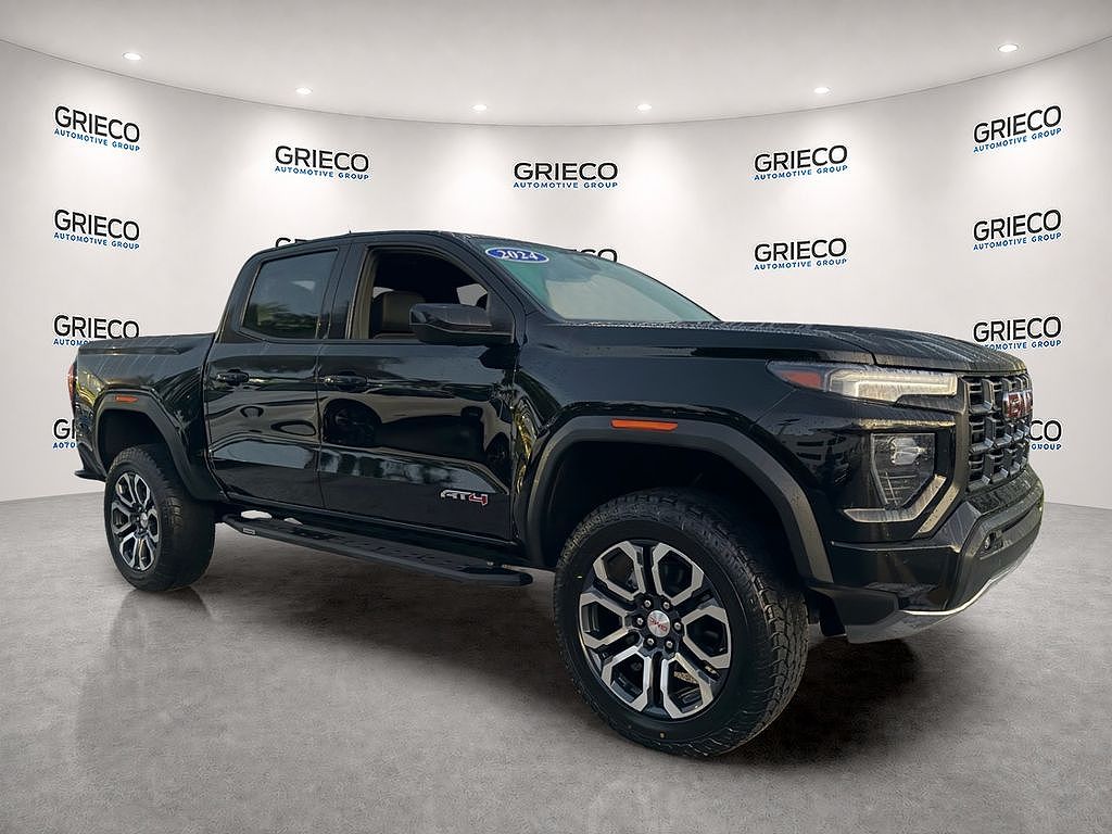 2023 GMC Canyon AT4