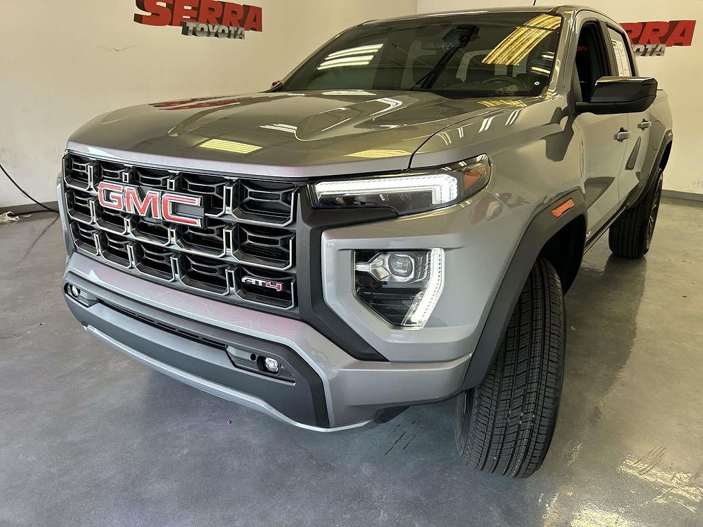 2023 GMC Canyon AT4