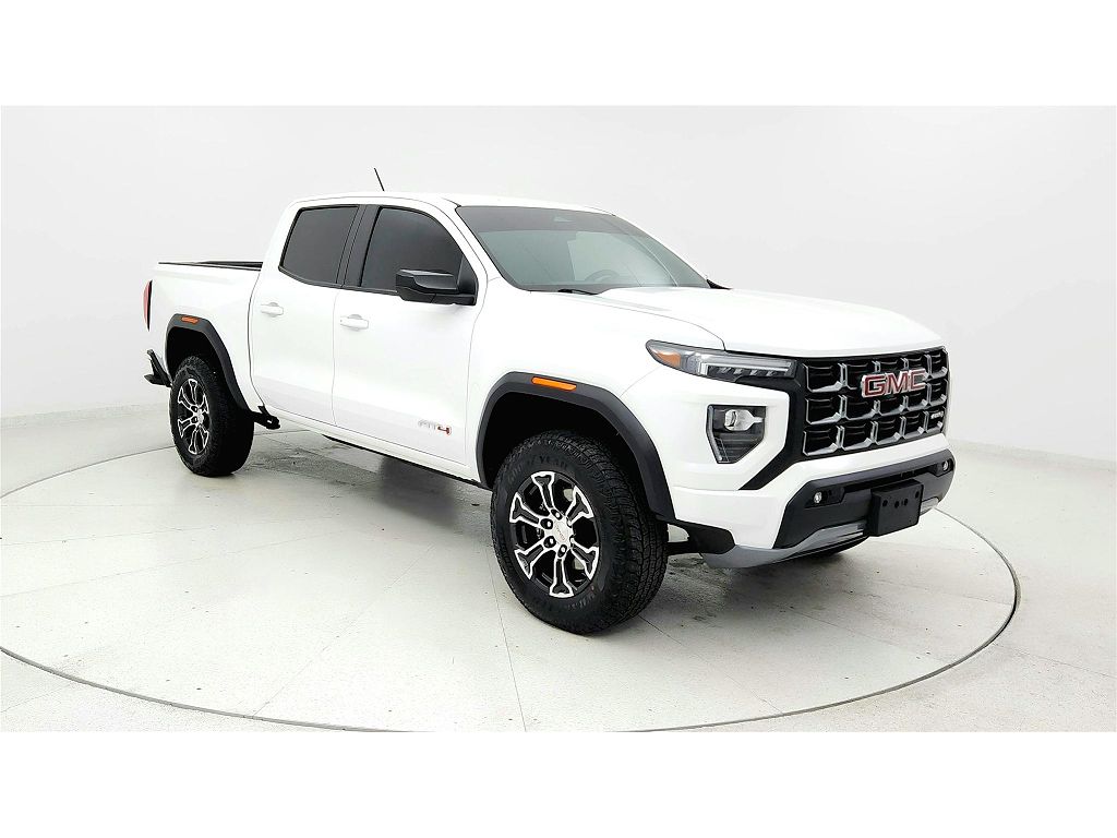 2024 GMC Canyon AT4