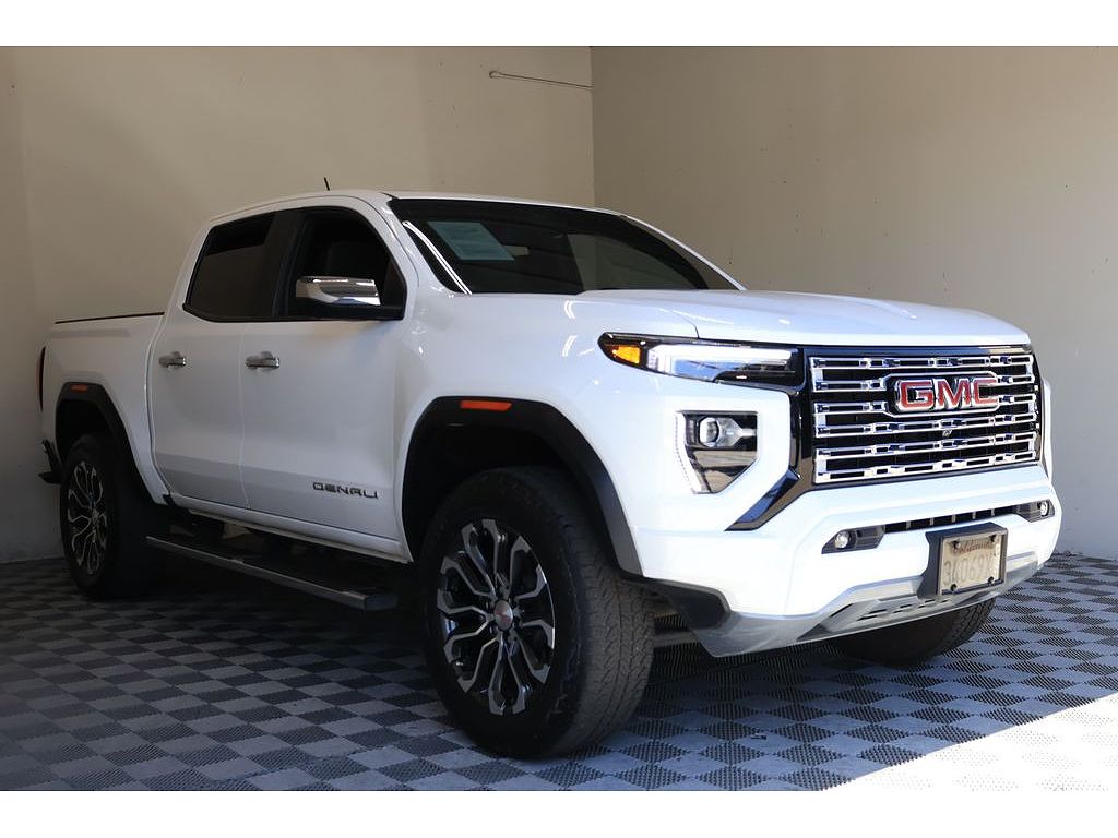 2023 GMC Canyon Denali