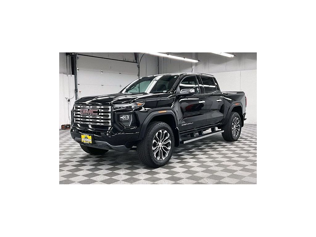 2023 GMC Canyon Denali