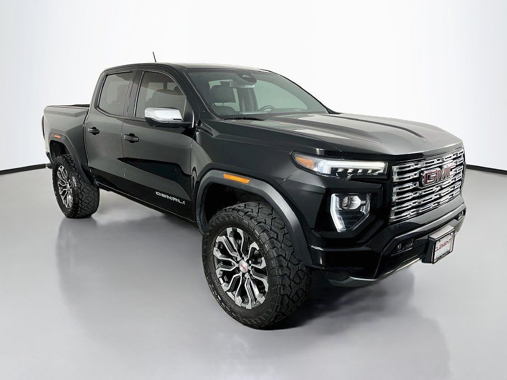 2023 GMC Canyon Denali