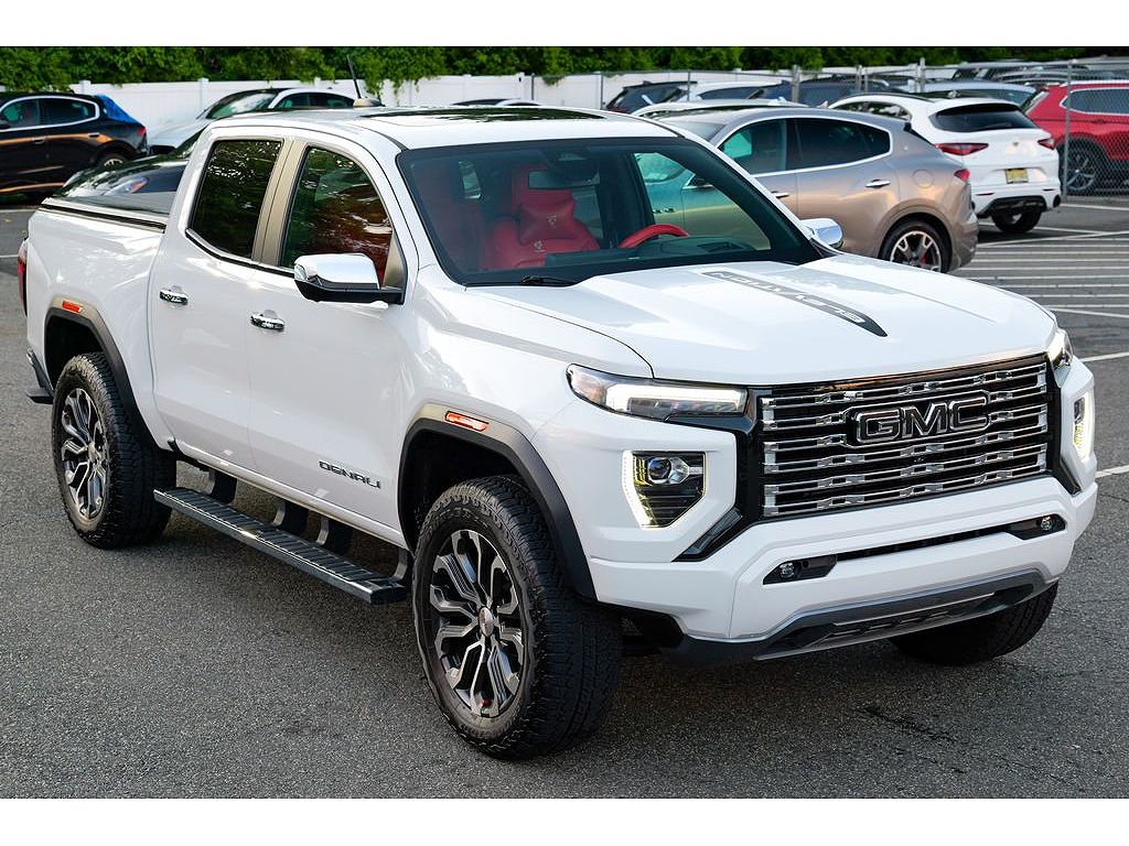 2024 GMC Canyon Denali
