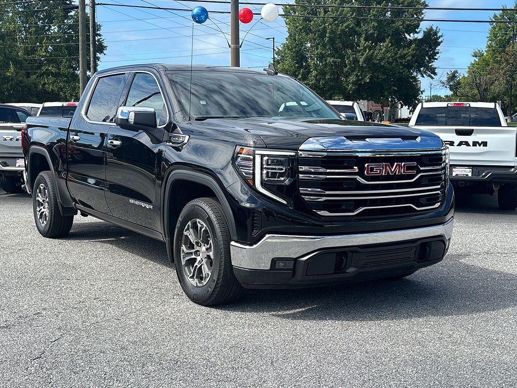 2026 GMC Sierra SLT