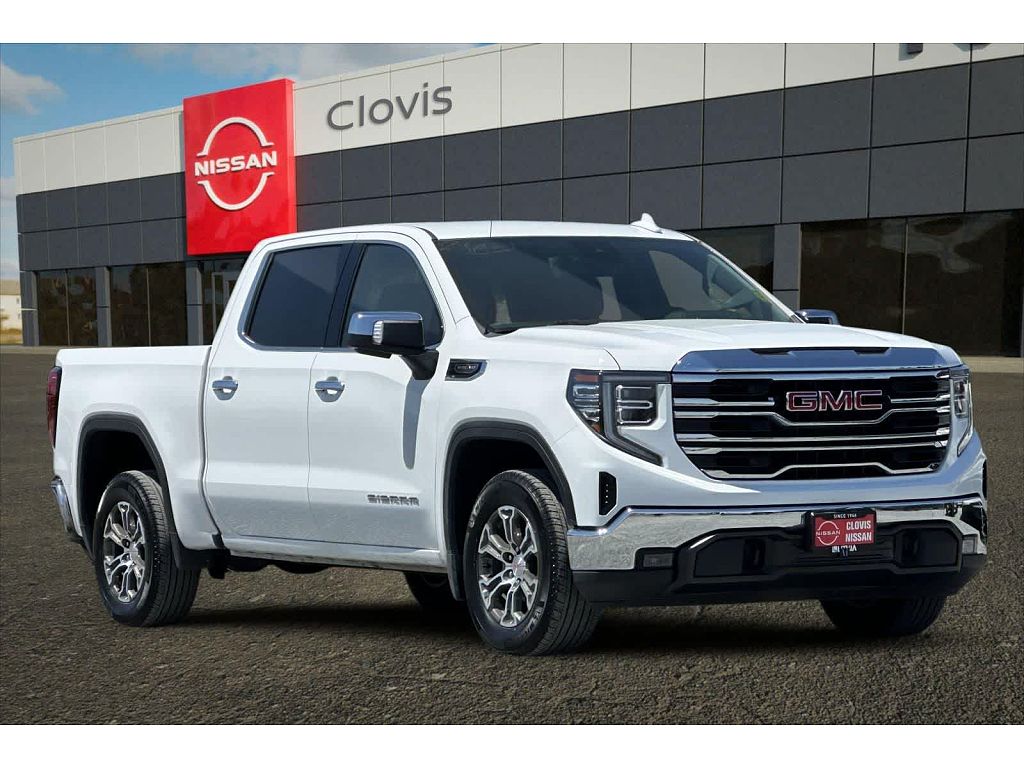 2025 GMC Sierra 1500 SLT
