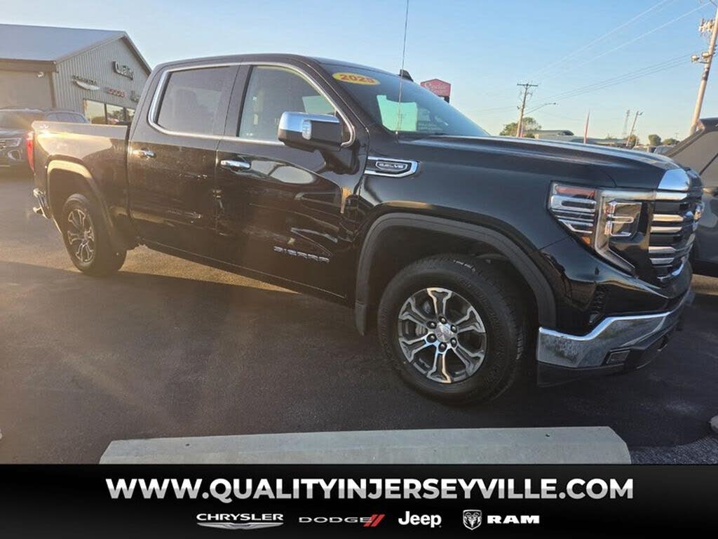 Pre-Owned 2025 GMC Sierra 1500 SLT photo 1